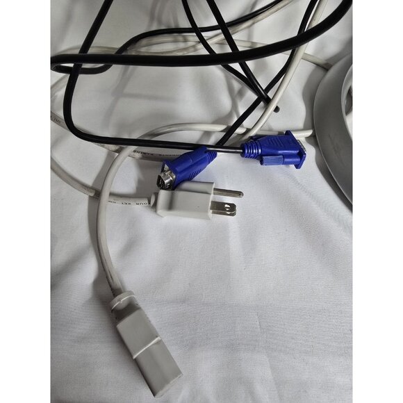 Dell 1703FPt 17" LCD Flat Panel Monitor with Stand and Power Cord - Picture 8 of 16